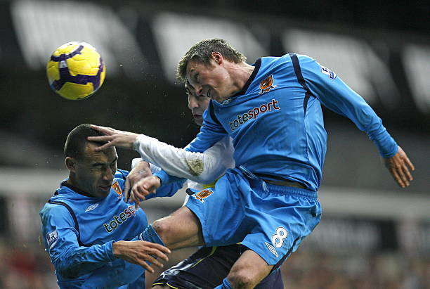 决于两队中 决于两队中